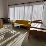 Sunny Studio In New Complex דירה *